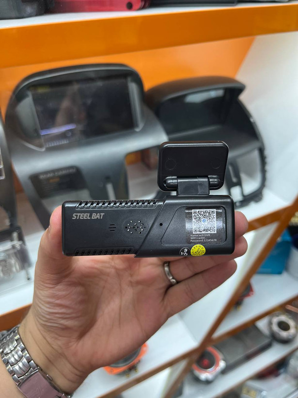 دوربین ثبت وقایع خودرو DASH CAM برند استیل بت مدل Q3 2K WIFI